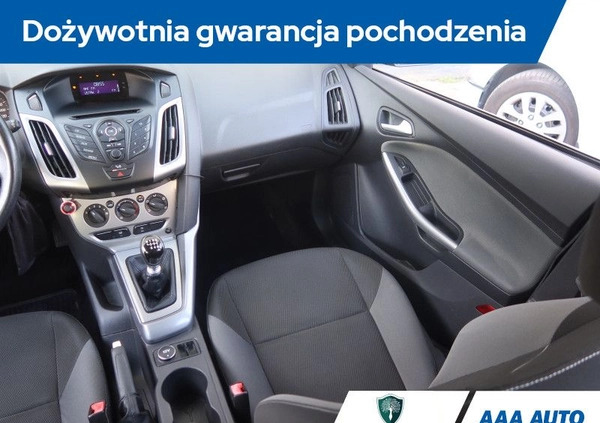 Ford Focus cena 15000 przebieg: 218686, rok produkcji 2011 z Mieroszów małe 137